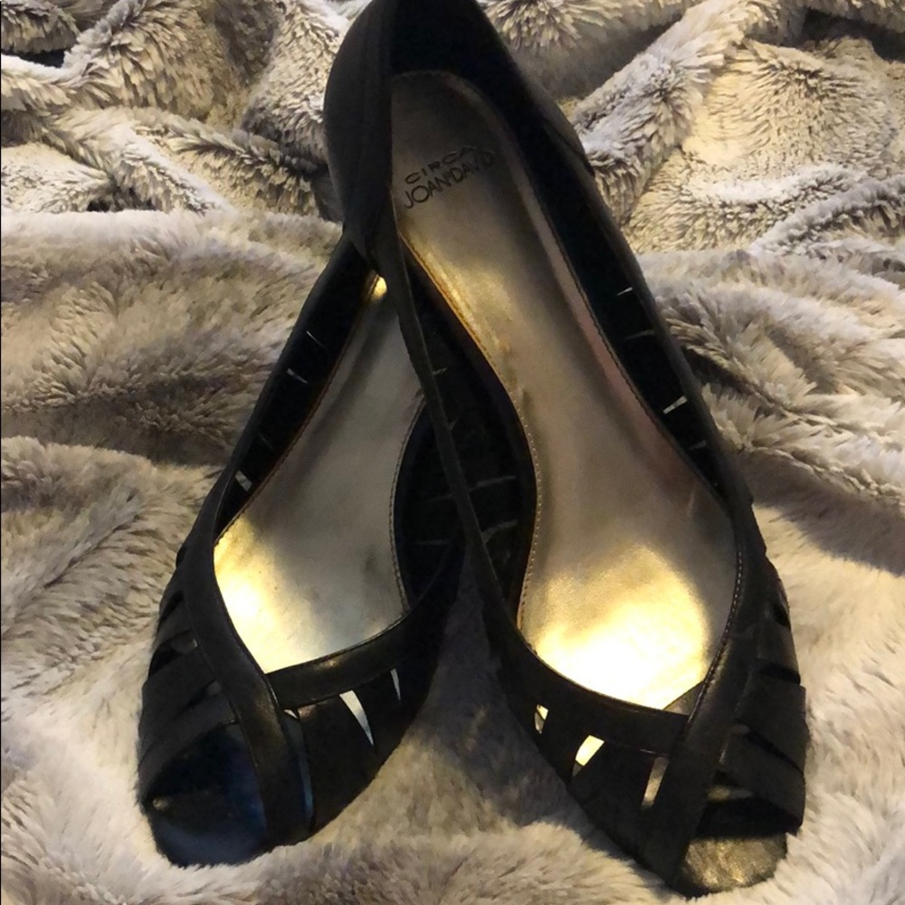 Peep toe for summer! Lightly used.